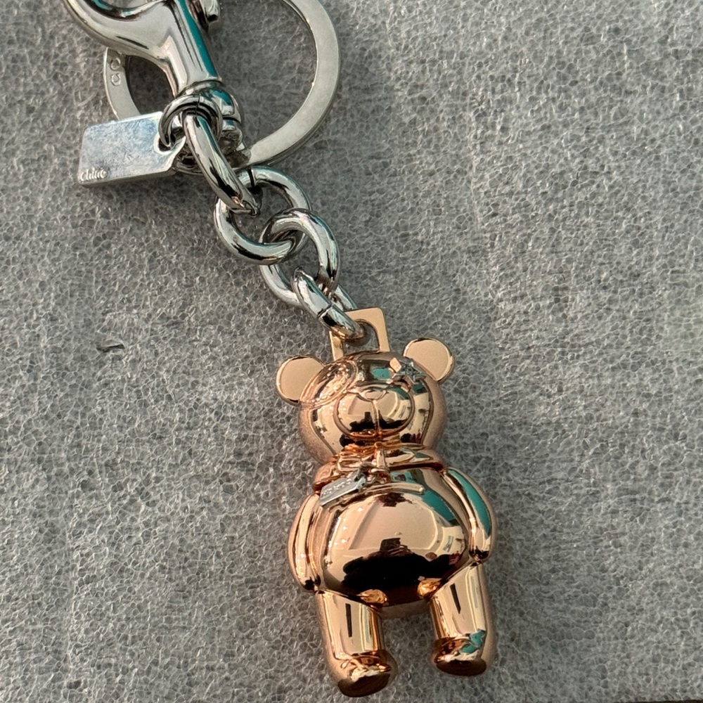 NWT Coach Rose Gold Bear Keychain - Picture 5 of 6